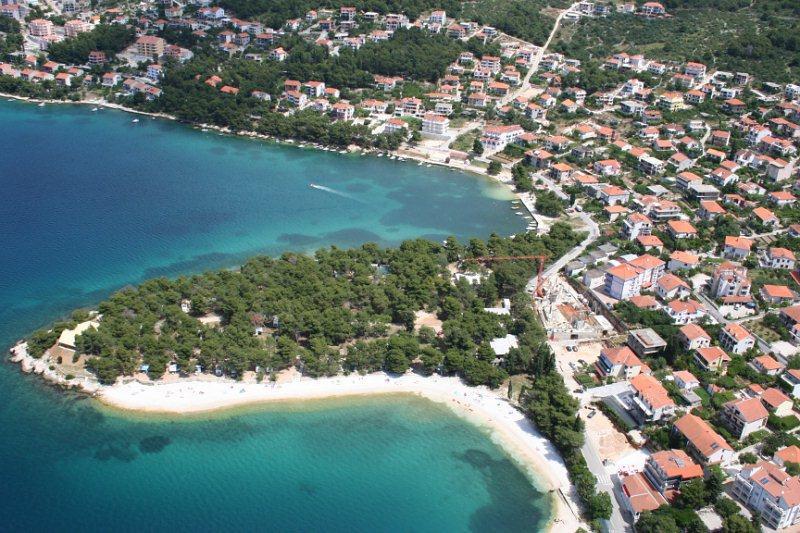 Апартаменты Cozy Place On The Beach Трогир Экстерьер фото